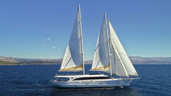 Acapella Sailing Yacht