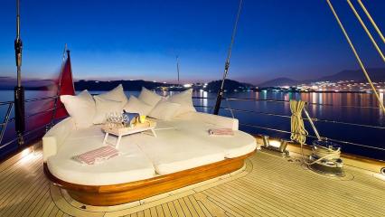 Sailing Yacht Aria I