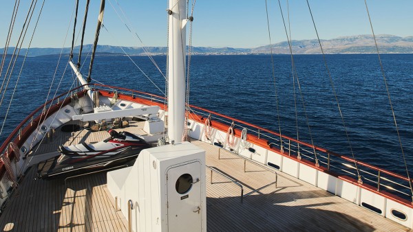 Sailing Yacht Corsario