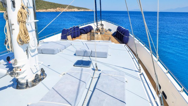 Sailing Yacht Gulmaria