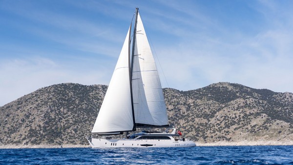 Long Island Sailing Yacht