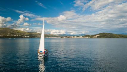 Sailing Yacht Luopan