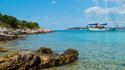 Sailing Yacht Luopan