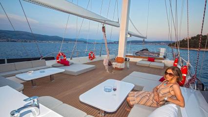 Sailing Yacht Navilux
