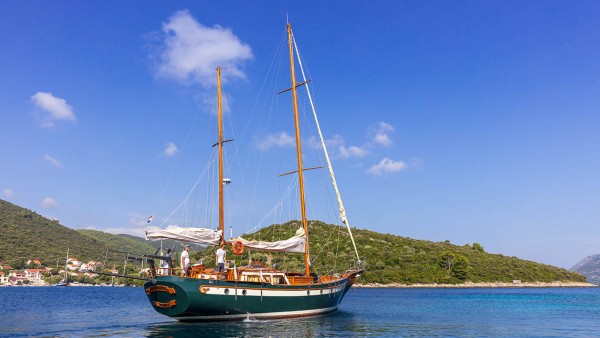 Sailing Yacht  Providenca