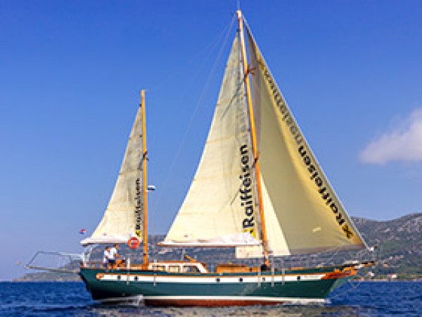 Providenca Sailing Yacht