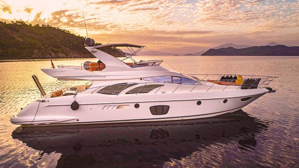 Motor Yacht Azimut 62 Fly VIP