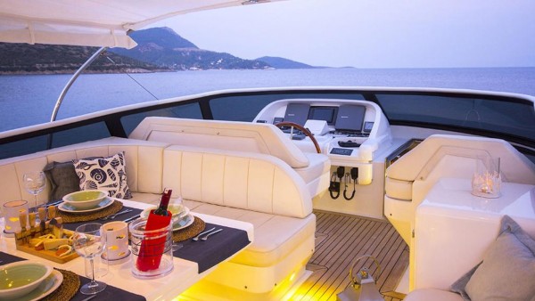 Motor Yacht Caelum