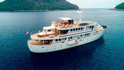 Donna Del Mare Motor Yacht