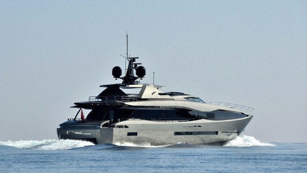 Motor Yacht FX 38