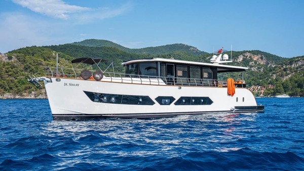 Motor Yacht Jr. Simay