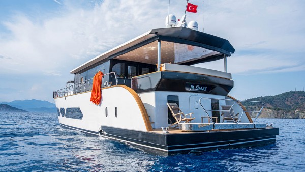Motor Yacht Jr. Simay