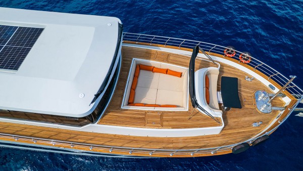Motor Yacht Jr. Simay