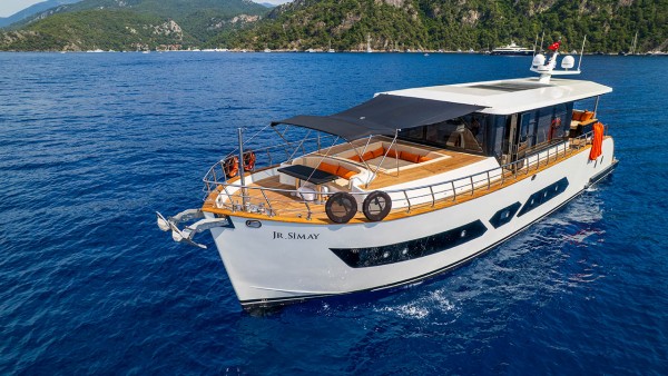 Motor Yacht Jr. Simay