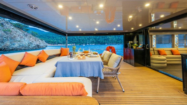 Motor Yacht Jr. Simay