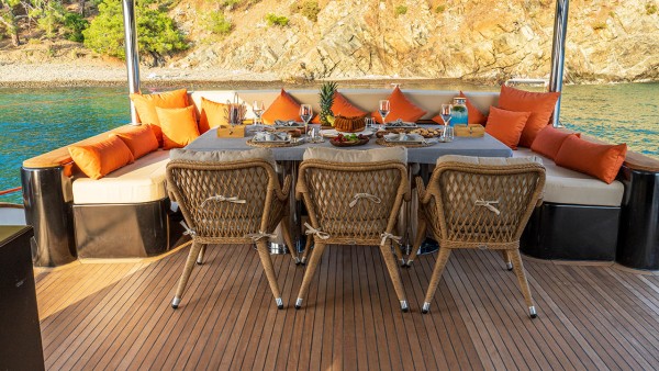 Motor Yacht Jr. Simay