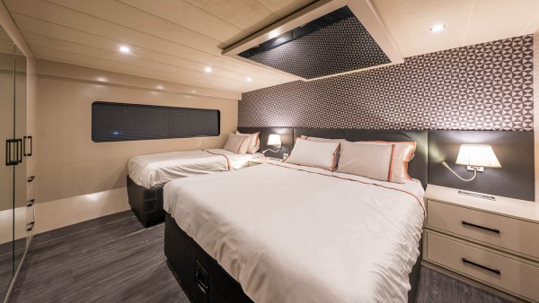 Motor Yacht Jr. Simay