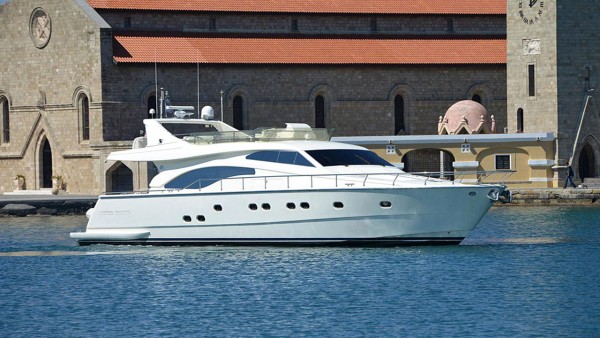 Motor Yacht Mary