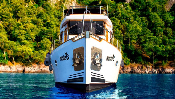 Motor Yacht Maske 3