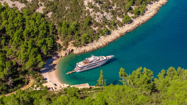 Motor Yacht M/Y Freedom