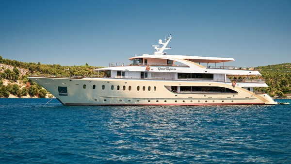 Motor Yacht Queen Eleganza