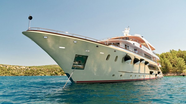 Motor Yacht Queen Eleganza