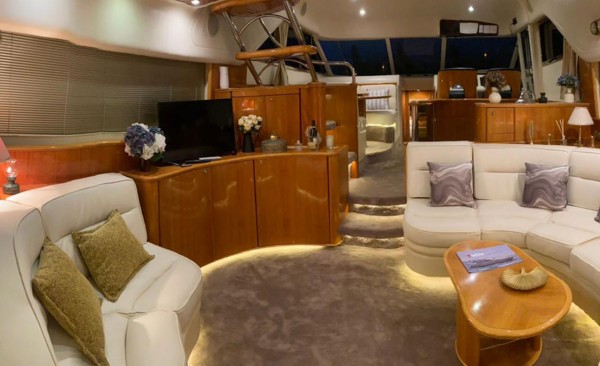 Motor Yacht Queen of Angel